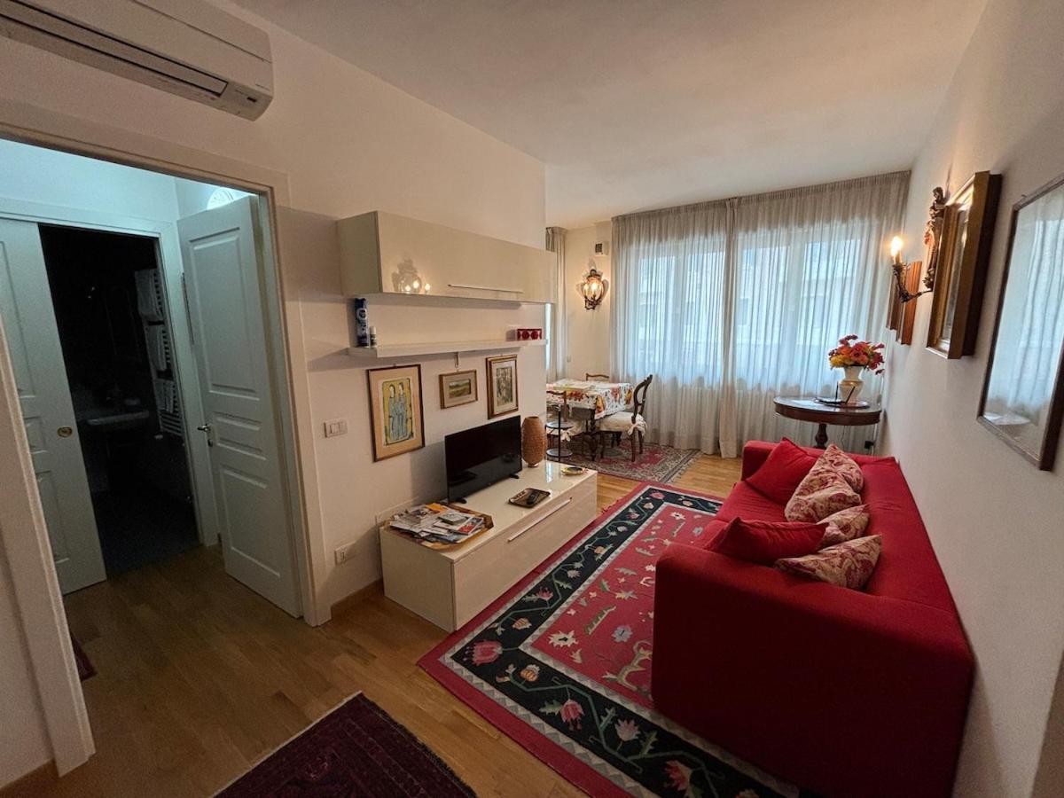 Beautiful New Apartment, Near Torre Di Піза Екстер'єр фото